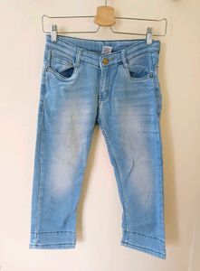 Light Wash Cropped Jeans