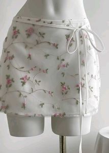 floral embroidery skirt