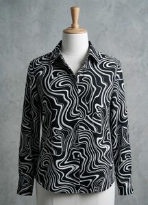 Chic Black & White marble print Button-Do