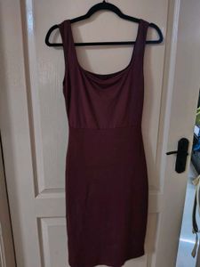 Chic Maroon Bodycon Midi Dress