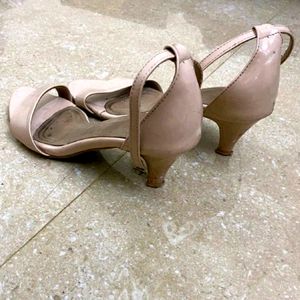ROGIA Peach Pencil Heels 👠