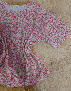 Floral Print Relaxed crop Fit T-Shirt