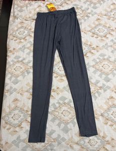 Comfortable Grey Leggings (New)