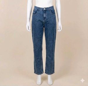 Blue Wash Denim Jeans (waist 32)