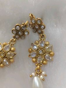 Exquisite Gold-Plated Pearl Drop Earrings