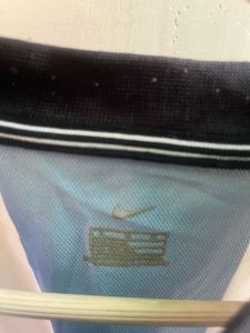 Nike Blue &amp; White Striped T-Shirt (T537)