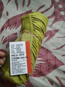 122.woman leggings