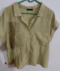 Cute Gingham Button-Up Shirt