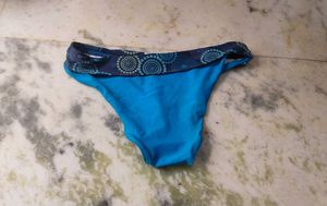 Stylish Blue Bikini Bottoms with Geometric Trim