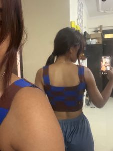 Trendy Crop Knit Top