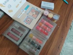 gege bear and more makeup bundle Brand New
