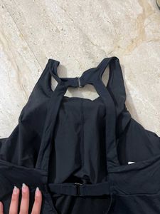 Black padded gym fit