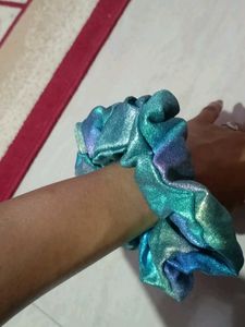Sparkly Ombre Scrunchie 🎀🫶🏻