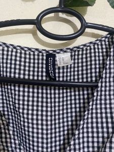 H&amp;M Chic Gingham Ruffle Dress