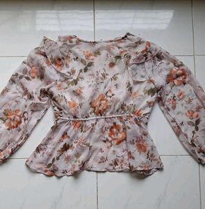 Ruffle Floral Print V-Neck Long Sleeve Top