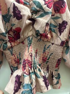 Floral Print Smocked Crop Top