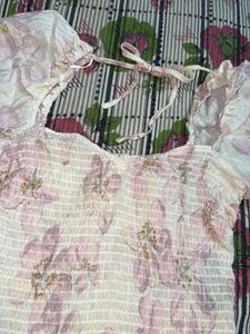 Chic Floral Smocked Puff Sleeve Top