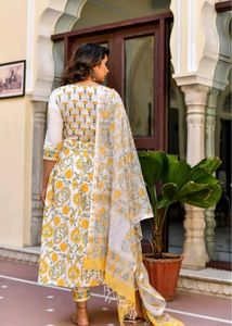Floral Print Kurta Set