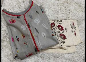 Stylish Grey Kurta Set with Floral Print