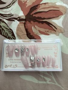 Press On Nails With Stick And Glue