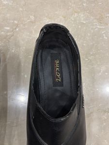 Black Indian Wear jutti