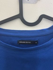 London brand- Blue side detailing Crop Top
