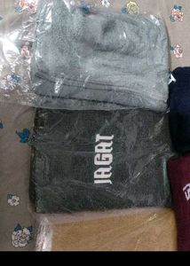 pack of 1bath towel available different colours