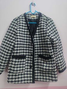 Chic Houndstooth Jacket