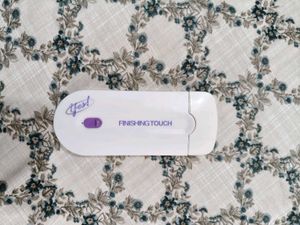 Facial Hair Mini Trimmer - BOMBAE and body shaver
