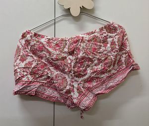 Cute Paisley Print Shorts