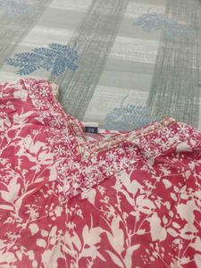 Chic Pink Floral Print Kurta Top