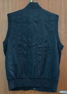 CROCODILE Vest Sweater