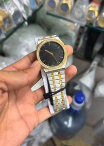 Gucci diamond  DIAL PREMIUM QUALITY MENS WATCH