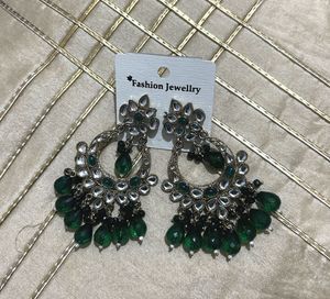 Elegant Green Dangle Earrings
