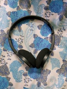 Wireless Bluetooth Headphones with data cable