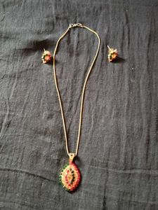 Gold Toned Necklace &amp; Earring Set