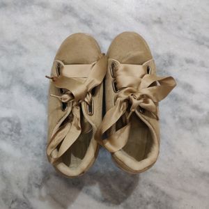 Gold/Beige Colour Sneakers With Ribbon Laces