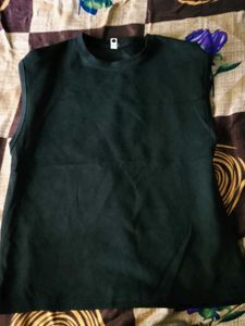 Sleeveless Crew Neck Top