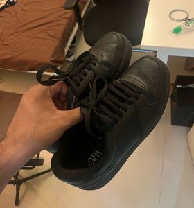 Zara Black Leather Sneakers