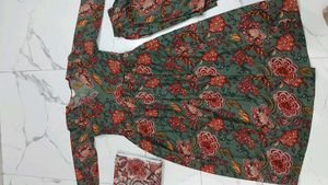Beautiful Ethnic 3 piece Kurta Set
