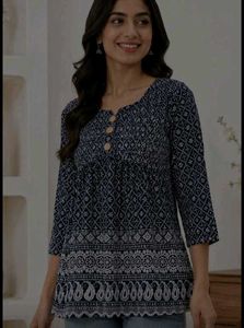 Elegant Black &amp; White Ethinic Chikankari top