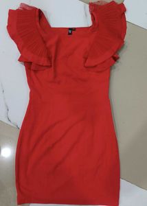 Chic Red Ruffled Dress