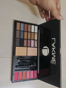 makeupkit