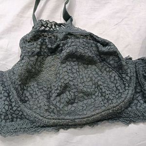 🪔 Lace Detail Underwire Bra