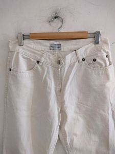 White Straight Casual Jeans (Women's)