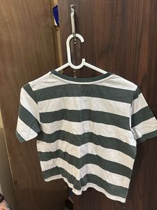 Green &amp; White Striped Cropped T-Shirt
