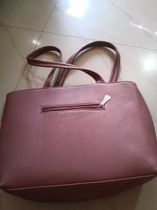 Chic Faux Leather Handbag