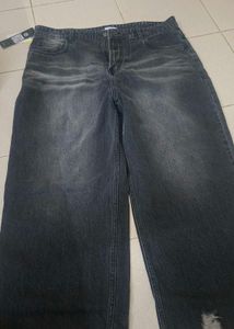 Stylish Wide Leg Distressed Jeans