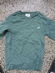 H&amp;M Green sweatshrit