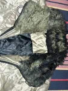 Stylish Women's Jacket with Fur Collar